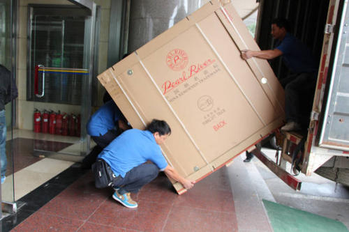 九龙坡钢琴贵重工艺品无忧运